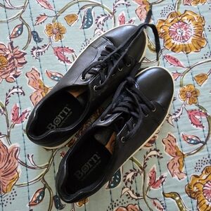 Born Black Women's Sneakers